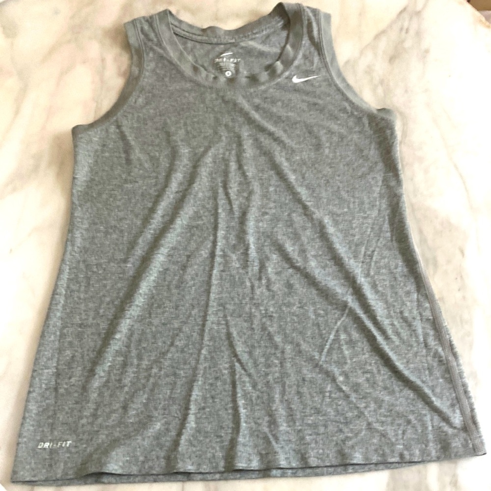 Nike Gray Dri Fit Tank Top/ Athletic Top size Small EUC